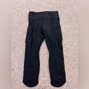 Black athleta crop leggings